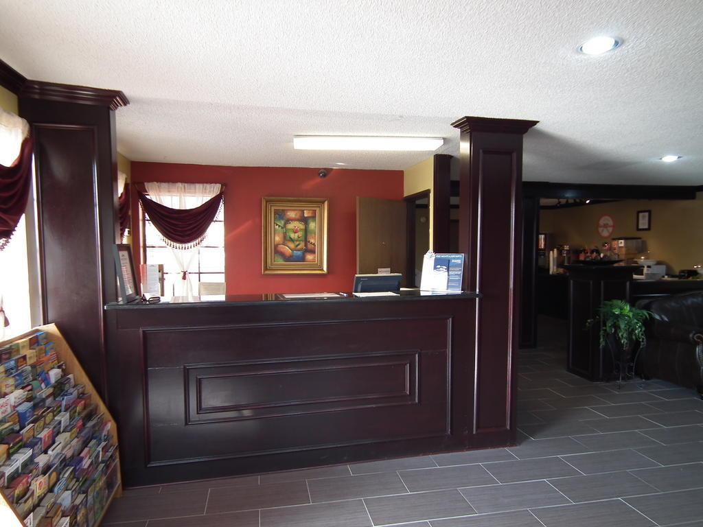 Howard Johnson By Wyndham Near Schlitterbahn New Braunfels Extérieur photo