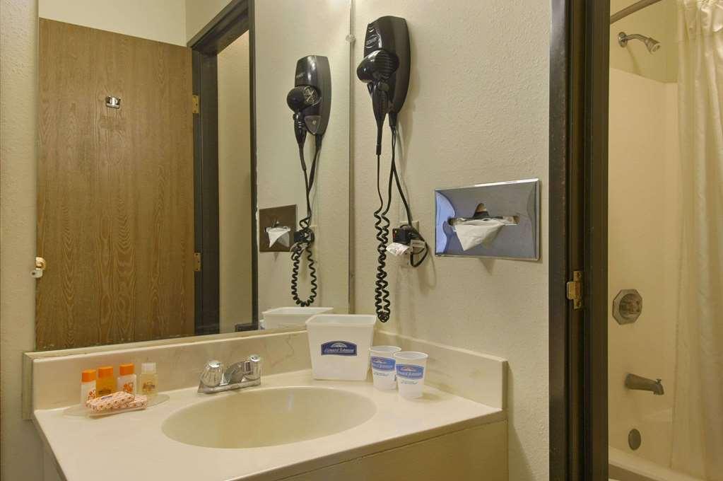 Howard Johnson By Wyndham Near Schlitterbahn New Braunfels Extérieur photo