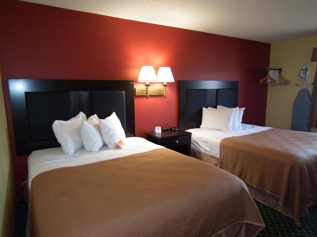 Howard Johnson By Wyndham Near Schlitterbahn New Braunfels Extérieur photo