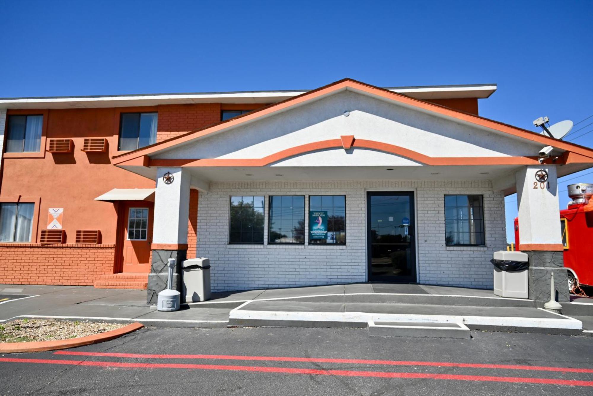Howard Johnson By Wyndham Near Schlitterbahn New Braunfels Extérieur photo